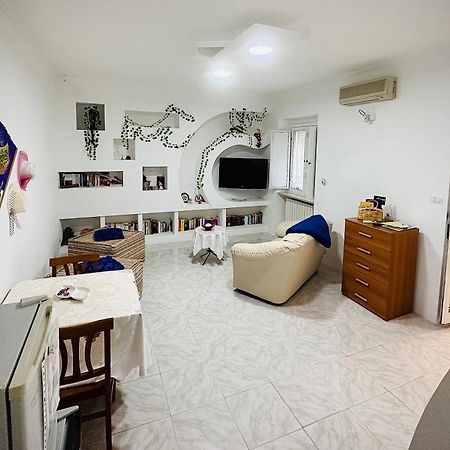 ホテル Far West ジノーザ 部屋 写真