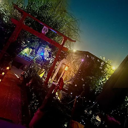 ホテル Far West ジノーザ エクステリア 写真
